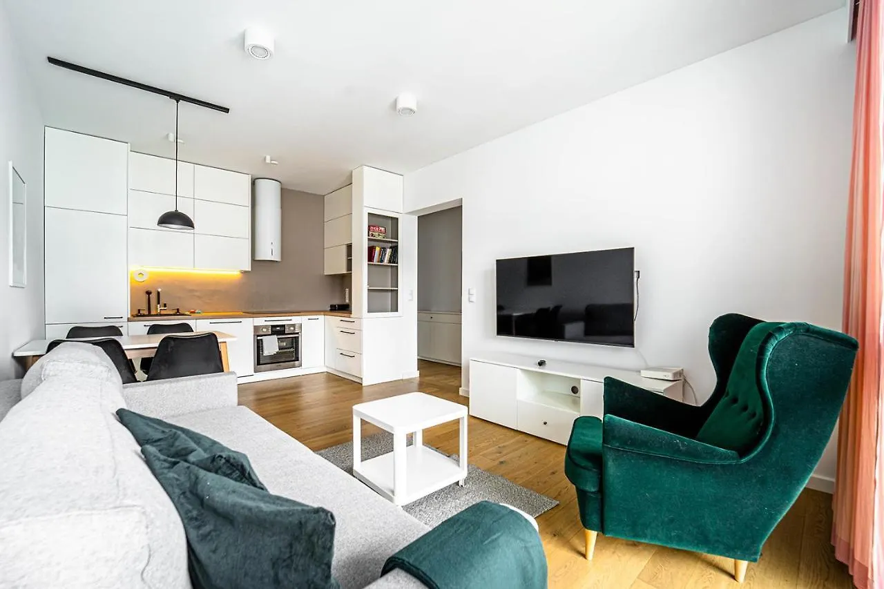 Grochowska Free Parking Apartment Warsaw